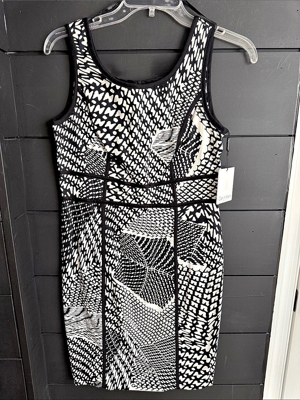 Calvin Klein Abstract Mini Dress in Black & White Size 8P NWT